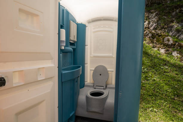 Best Construction site porta potty rental  in New Haven, MI
